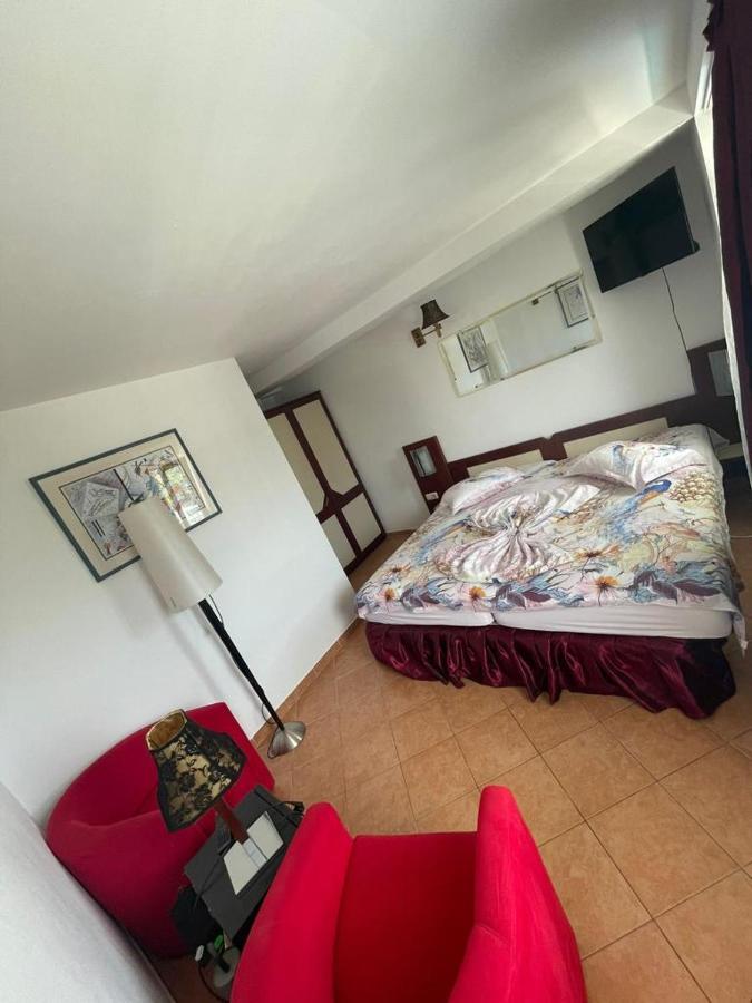 Pensiunea Coquette Costinesti Hotel Екстериор снимка